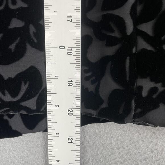 Rena Rowan Blouse Womens 14 Black Gray Floral Silk Blend Burnout Velvet Top - Picture 8 of 8
